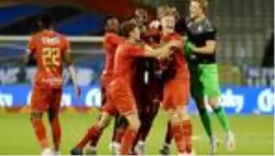 Belçika'da futbol yaklaşık 5 ay sonra yeniden başladı Belçika'da futbol yaklaşık 5 ay sonra yeniden başladı