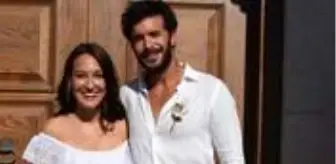 Barış Arduç: Bomba iddia: Barış Arduç'la apar topar nikah masasına oturan Gupse Özay hamile Barış Arduç: Bomba iddia: Barış Arduç'la apar topar nikah masasına oturan Gupse Özay hamile