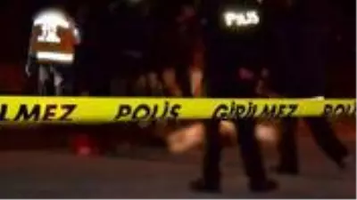 Boşanma aşamasında olduğu eşini tüfekle öldürdü, kayınvalidesini darp etti Boşanma aşamasında olduğu eşini tüfekle öldürdü, kayınvalidesini darp etti