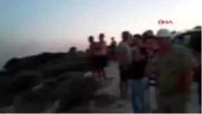 ÇANAKKALE Bozcaada'da makilik alanda yangın -2 ÇANAKKALE Bozcaada'da makilik alanda yangın -2