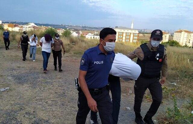 Ellerinde valizlerle yakalanan hırsızlardan biri 'Spor yapıyorduk' diyerek kendini savundu