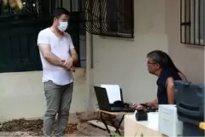 Evinde ölü bulunan genç kadının erkek arkadaşı gözaltında Evinde ölü bulunan genç kadının erkek arkadaşı gözaltında