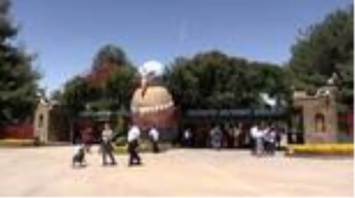 Gaziantep Hayvanat Bahçesi'nde bayram yoğunluğu