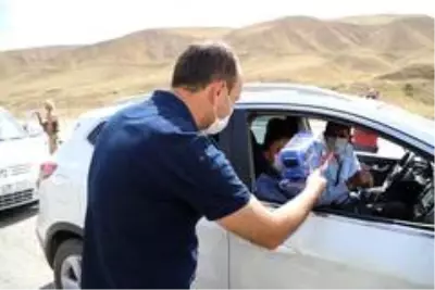 Son dakika 3. sayfa: Kaymakam Solak trafik denetimi yaptı Son dakika 3. sayfa: Kaymakam Solak trafik denetimi yaptı