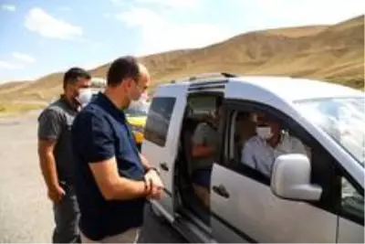 Son dakika 3. sayfa: Kaymakam Solak trafik denetimi yaptı Son dakika 3. sayfa: Kaymakam Solak trafik denetimi yaptı