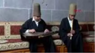 KAYSERİ Otizmli Tarık, 1 yılda semazen oldu KAYSERİ Otizmli Tarık, 1 yılda semazen oldu