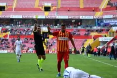 Kayserispor 79 sarı kart gördü Kayserispor 79 sarı kart gördü