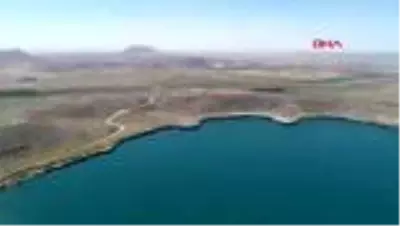 KONYA Acıgöl'ün suları 6- 7 metre çekildi KONYA Acıgöl'ün suları 6- 7 metre çekildi