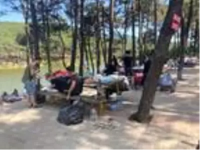 Kurbanlıklarını kesenler Aydos Ormanı'na koştu Kurbanlıklarını kesenler Aydos Ormanı'na koştu
