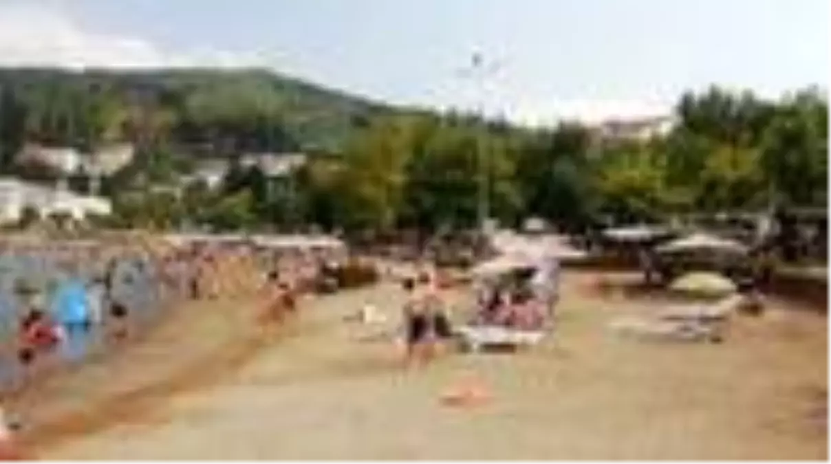 Mavi bayraklı plajlarda bayram tatili yoğunluğu