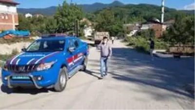 Karabük'te pozitif vakaların görüldüğü Değirmenyanı köyü karantina altına alındı Karabük'te pozitif vakaların görüldüğü Değirmenyanı köyü karantina altına alındı