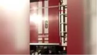 Rusya'da bir tanker havaalanında uçakla çarpıştı, faciadan kıl payı dönüldü Rusya'da bir tanker havaalanında uçakla çarpıştı, faciadan kıl payı dönüldü