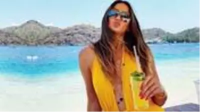 Sahra Işık ve İdris Aybirdi 5 günlük tatil için kesenin ağzını açtılar Sahra Işık ve İdris Aybirdi 5 günlük tatil için kesenin ağzını açtılar