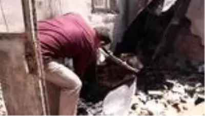 Tadilat yaptırdığı evi orman yangınında kül oldu Tadilat yaptırdığı evi orman yangınında kül oldu