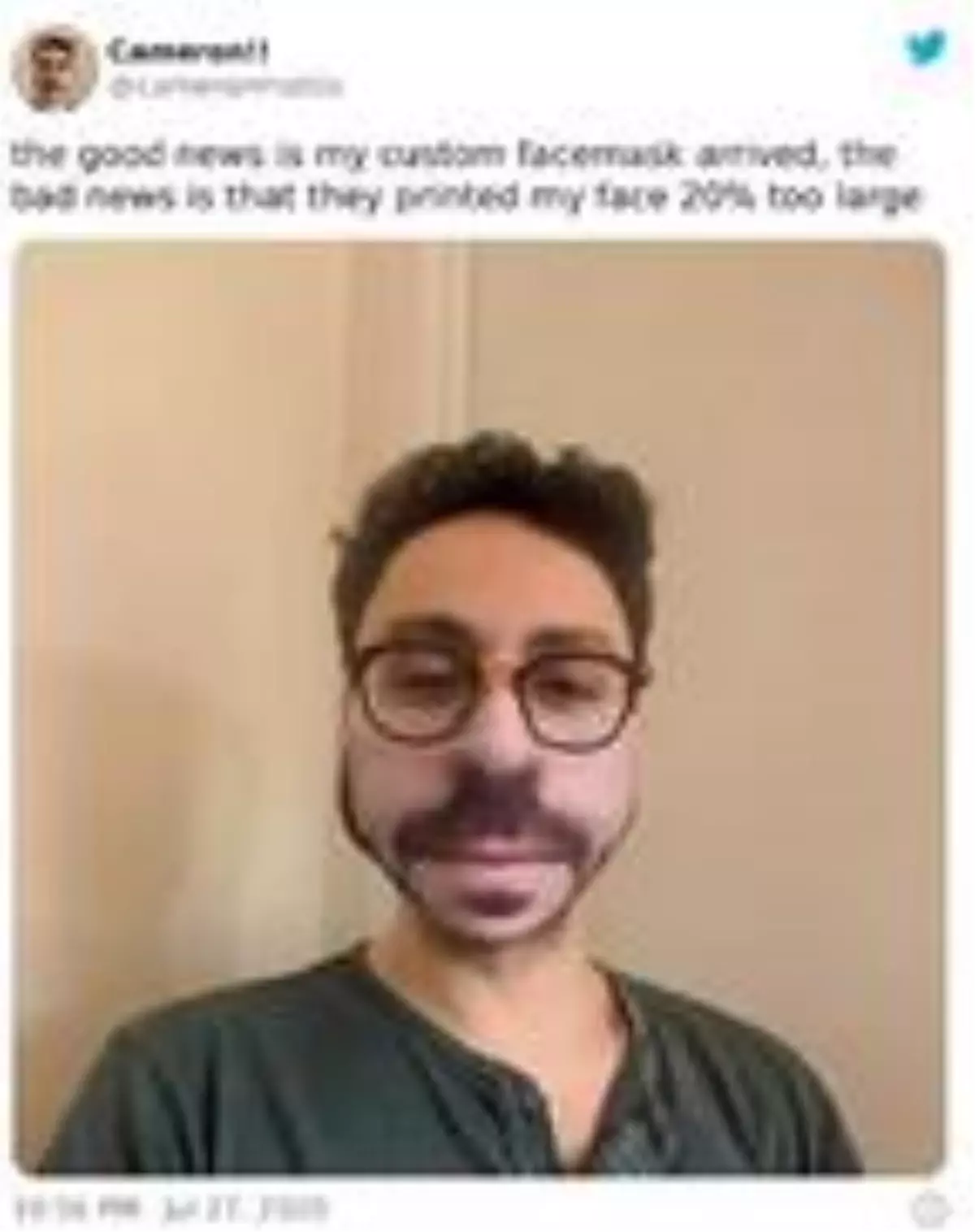 Yeni Normal: Kendi yüzlerinin fotoğraflarını maskeye bastırıyorlar