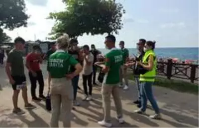 Yerli turist akınına uğrayan Akçakoca'da ilçe Emniyeti kontrollerini sıkılaştırdı Yerli turist akınına uğrayan Akçakoca'da ilçe Emniyeti kontrollerini sıkılaştırdı