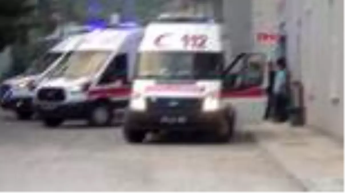 Yolcu minibüsü şarampole devrildi: 6 yaralı