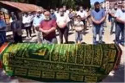 Beyin kanaması geçirmesine rağmen ambulans verilmeyen yaşlı kadın, hayatını kaybetti Beyin kanaması geçirmesine rağmen ambulans verilmeyen yaşlı kadın, hayatını kaybetti