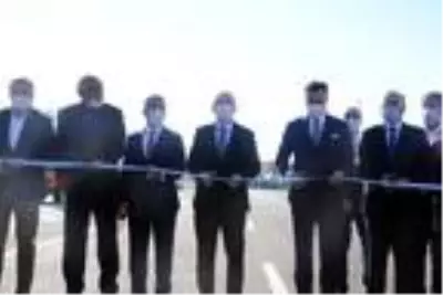 Bakan Karaismailoğlu, İstanbul-Edirne 1 saat 20 dakikaya düşecek (2) Bakan Karaismailoğlu, İstanbul-Edirne 1 saat 20 dakikaya düşecek (2)