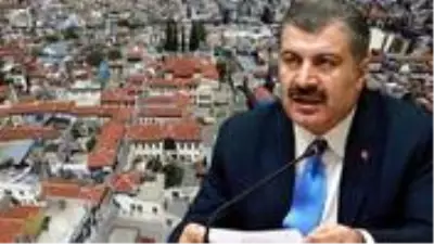 Bakan Koca'nın dikkat çektiği kentte, bir günde 2 bin 913 kişiye korona cezası kesildi Bakan Koca'nın dikkat çektiği kentte, bir günde 2 bin 913 kişiye korona cezası kesildi