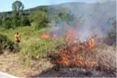 Bayram tatili dönüşünde TEM'in Bolu geçişinde akıcı trafik yoğunluğu (2) Bayram tatili dönüşünde TEM'in Bolu geçişinde akıcı trafik yoğunluğu (2)