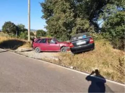 Bilecik'te trafik kazası 5 kişi yaralandı Bilecik'te trafik kazası 5 kişi yaralandı