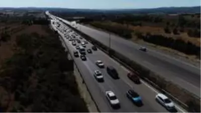 Bursa'da yollarda bayram yoğunluğu Bursa'da yollarda bayram yoğunluğu