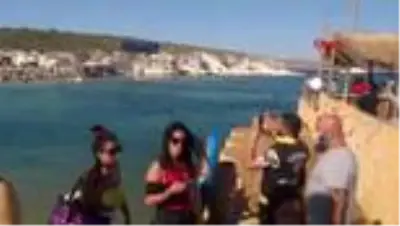 Çeşme'de maske ve sosyal mesafe denetiminde ceza Çeşme'de maske ve sosyal mesafe denetiminde ceza