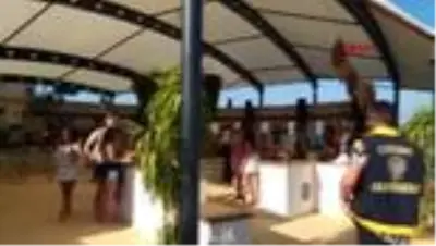 Çeşme'de maske ve sosyal mesafe denetiminde ceza