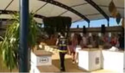 Çeşme'de maske ve sosyal mesafe denetiminde ceza