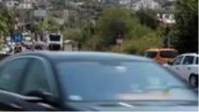 Dönüş yolu kitlendi, Bodrum trafiği durdu Dönüş yolu kitlendi, Bodrum trafiği durdu