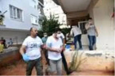 'Düştü' diyerek gözyaşı döktüğü sevgilisini döverek öldürdüğü ortaya çıktı (4) 'Düştü' diyerek gözyaşı döktüğü sevgilisini döverek öldürdüğü ortaya çıktı (4)