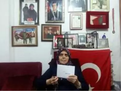Garnizon Komutanı Üstün'den şehit ailelerine mektup Garnizon Komutanı Üstün'den şehit ailelerine mektup