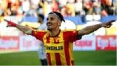 Göztepe'den Serdar Gürler'e veda Göztepe'den Serdar Gürler'e veda
