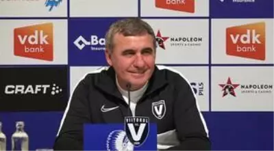 Hagi, Viitorul Constanta'daki teknik direktörlük görevinden istifa etti Hagi, Viitorul Constanta'daki teknik direktörlük görevinden istifa etti