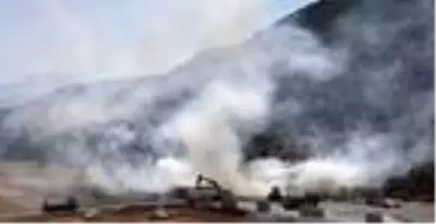 Hayvan çiftliğindeki yangında 300 ton saman ve 100 ton yonca kül oldu Hayvan çiftliğindeki yangında 300 ton saman ve 100 ton yonca kül oldu