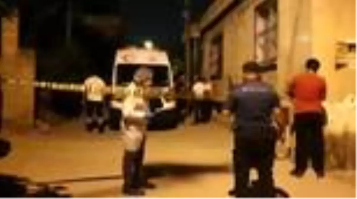 Kaybolan çocuk çöken duvarın altında ölü bulundu