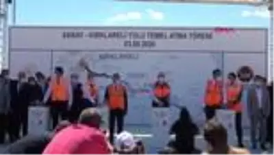KIRKLARELİ Bakan Karaismailoğlu: İstanbul-Edirne 1 saat 20 dakikaya düşecek KIRKLARELİ Bakan Karaismailoğlu: İstanbul-Edirne 1 saat 20 dakikaya düşecek