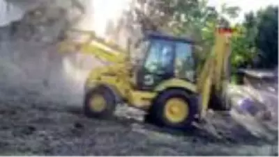 KOCAELİ 3 bin balya saman yandı KOCAELİ 3 bin balya saman yandı