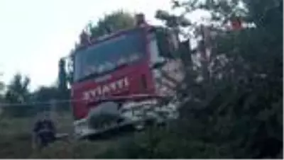 Son dakika haberi... Köy yolunda kontrolden çıkan traktör şarampole devrildi: 1 ölü, 1 yaralı Son dakika haberi... Köy yolunda kontrolden çıkan traktör şarampole devrildi: 1 ölü, 1 yaralı