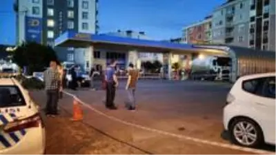 LPG tankerindeki sızıntı ekipleri harekete geçirdi LPG tankerindeki sızıntı ekipleri harekete geçirdi