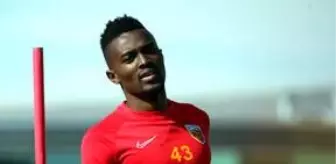 Vitoria: Mensah'ın sözleşmesindeki 'Satıştan %40 pay' maddesi, transferini imkansızlaştırdı Vitoria: Mensah'ın sözleşmesindeki 'Satıştan %40 pay' maddesi, transferini imkansızlaştırdı