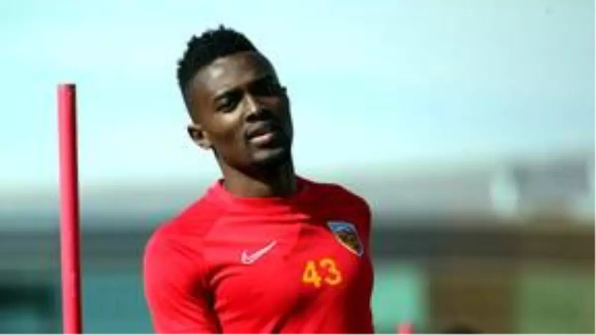 Mensah'ın sözleşmesindeki 'Satıştan %40 pay' maddesi, transferini imkansızlaştırdı