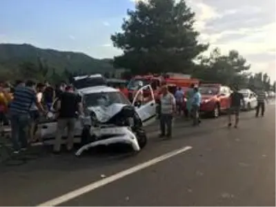 Muğla'da trafik kazası: 4 yaralı Muğla'da trafik kazası: 4 yaralı