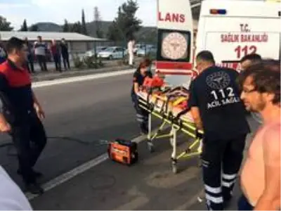 Muğla'da trafik kazası: 4 yaralı Muğla'da trafik kazası: 4 yaralı