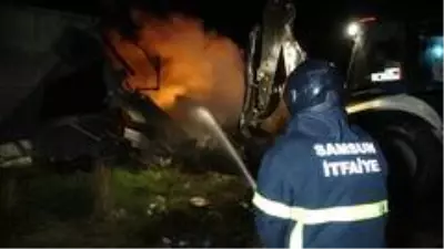 Samsun'da geri dönüşüm istasyonunda yangın Samsun'da geri dönüşüm istasyonunda yangın