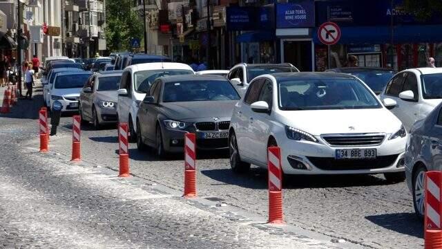 Tatilcilerin bayram dönüşü başladı, trafik kilitlendi Tatilcilerin bayram dönüşü başladı, trafik kilitlendi