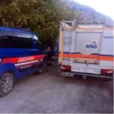 Teyze çocukları serinlemek için girdikleri Fırat Nehri'nde boğuldu Teyze çocukları serinlemek için girdikleri Fırat Nehri'nde boğuldu