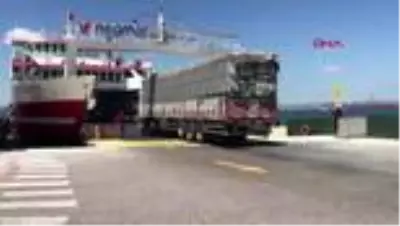 Topçular Feribot İskelesi'nde dönüş yoğunluğu Topçular Feribot İskelesi'nde dönüş yoğunluğu