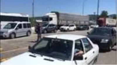 Topçular Feribot İskelesi'nde dönüş yoğunluğu Topçular Feribot İskelesi'nde dönüş yoğunluğu